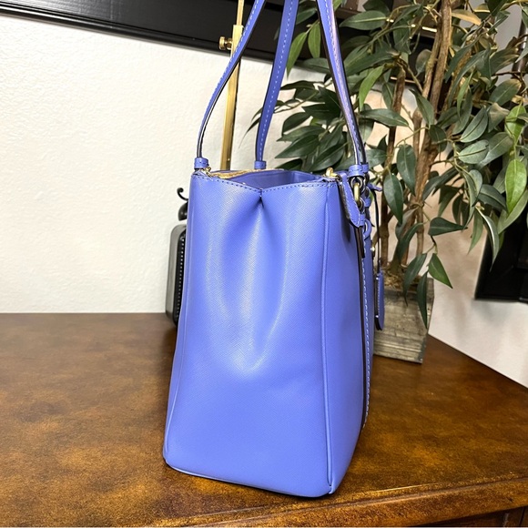 COACH Peyton Jordan Double Zip Carryall, No. F25669 - Picture 4 of 13